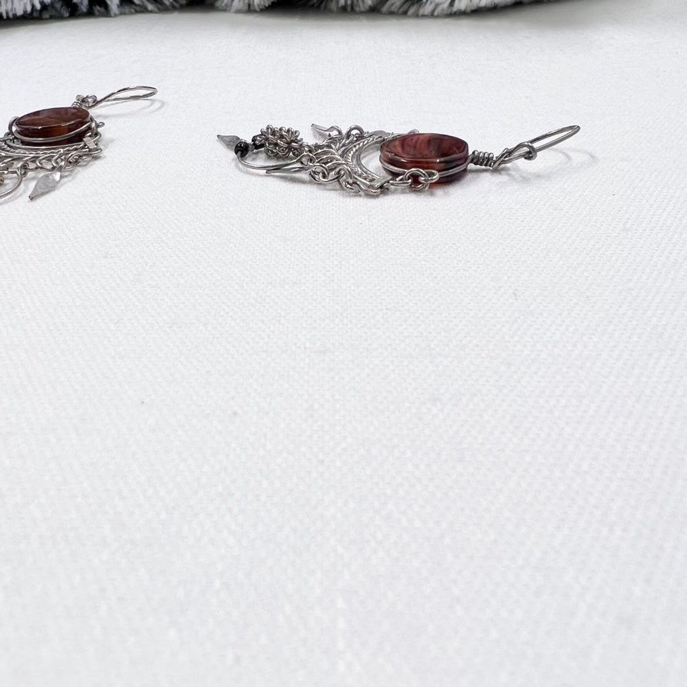 Silver Tone Agate 2 ¼” Wire Earrings - Picture 4 of 5